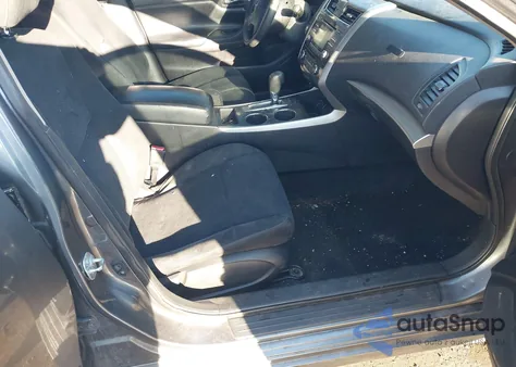 2015 Nissan Altima 2.5 S из США, поврежденный, VIN 1N4AL3AP4FN919641